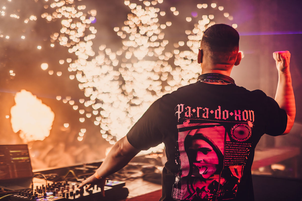 Loading... just a sec